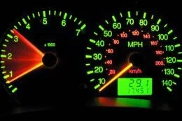 RPM Mobil Yang Naik Sendiri Cara Mengatasi RPM Mobil Yang Naik Sendiri